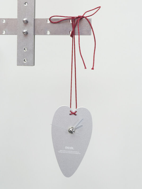 Dangling Clock_Heart