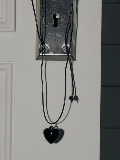 Black Luv heart strap necklace - 이미지 2