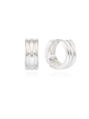 Outstanding onetouch earring