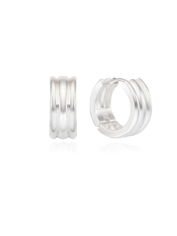Outstanding onetouch earring