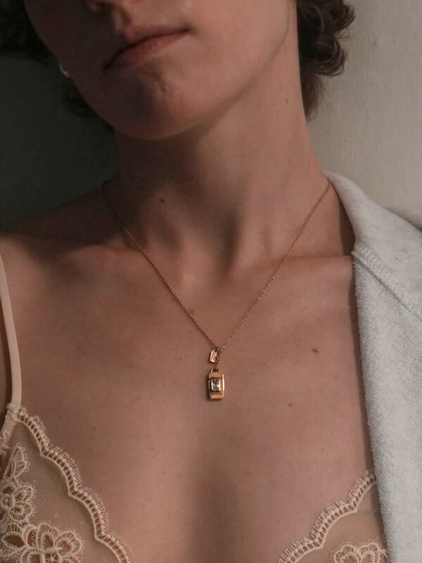 Delicate Crystal Nameplate Necklace [Octagon]